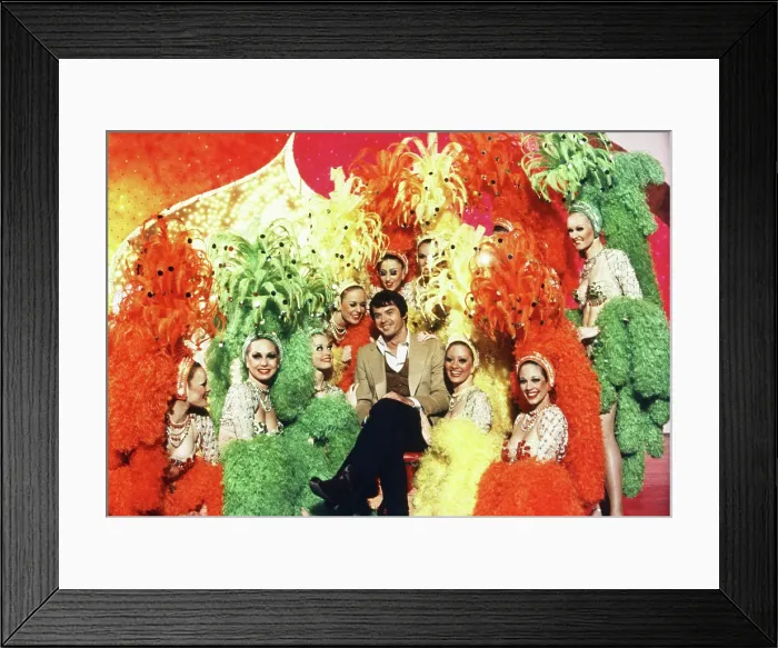 Framed Print : VEGA$, (aka VEGAS), center: Robert Urich, 1978-81 Framed Print : VEGA$, (aka VEGAS), center: Robert Urich, 1978-81