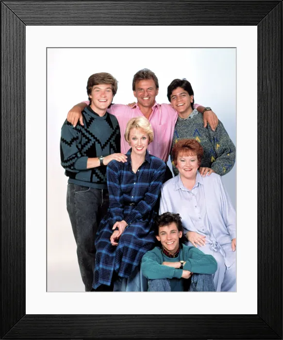 Framed Print : VALERIE, (aka THE HOGAN FAMILY, aka VALERIE'S FAMILY), (back row, from left): Jason Bateman, Josh Taylor, Danny Ponce, (center): Sandy Duncan, Edie McClurg, (bottom): Jermy Licht