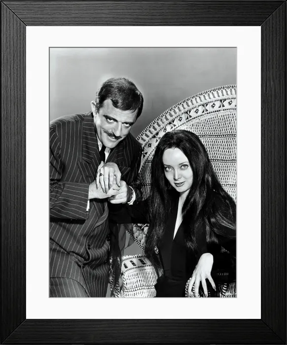 Framed Print : THE ADDAMS FAMILY, John Astin, Carolyn Jones, 1964-66 Framed Print : THE ADDAMS FAMILY, John Astin, Carolyn Jones, 1964-66