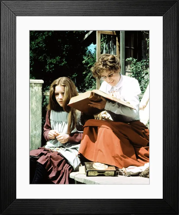 Framed Print : THE MIRACLE WORKER, Melissa Gilbert, Patty Duke (aka Patty Duke Astin), 1979 Framed Print : THE MIRACLE WORKER, Melissa Gilbert, Patty Duke (aka Patty Duke Astin), 1979