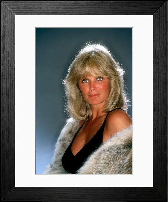 Framed Print : DYNASTY, Linda Evans, (Season 1, 1981), 1981-89 Framed Print : DYNASTY, Linda Evans, (Season 1, 1981), 1981-89