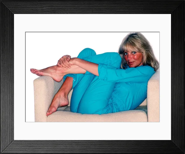 Framed Print : DYNASTY, Linda Evans, (Season 1, 1981), 1981-89