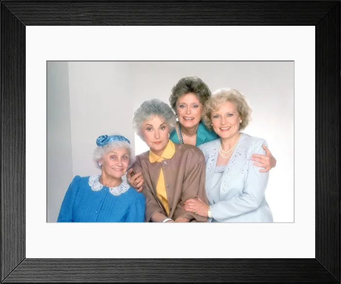 Framed Print : THE GOLDEN GIRLS, from left: Estelle Getty, Bea Arthur, Rue McClanahan, Betty White, (Season 1, 1985), 1985-1992