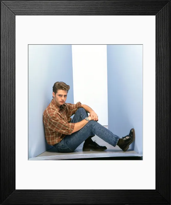 Framed Print : BEVERLY HILLS 90210, Jason Priestley, 1990-2000 Framed Print : BEVERLY HILLS 90210, Jason Priestley, 1990-2000