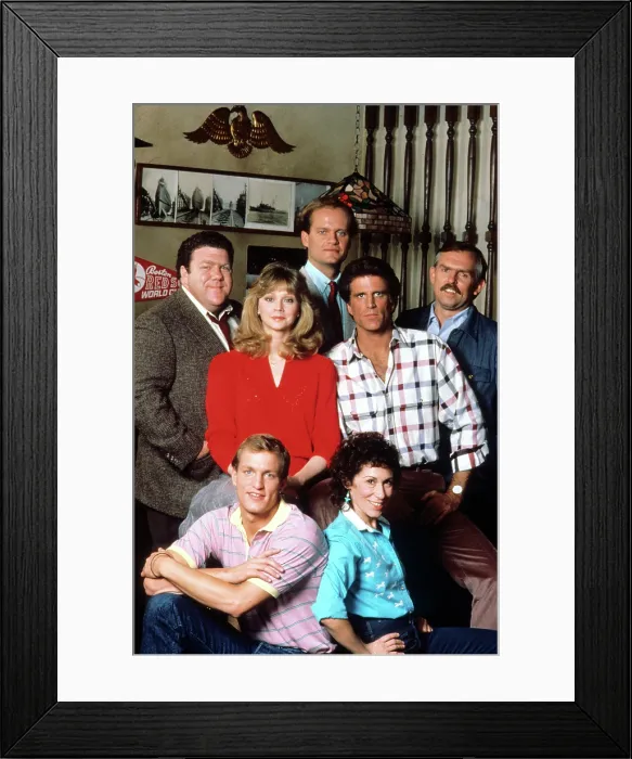 Framed Print : CHEERS, (top) George Wendt, Shelley Long, Kelsey Grammer, Ted Danson, John Ratzenberger, (bottom) Woddy Harrelson, Rhea Perlman, 1982-1993