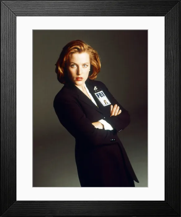 Framed Print : THE X-FILES, Gillian Anderson, 1993-2002 Framed Print : THE X-FILES, Gillian Anderson, 1993-2002