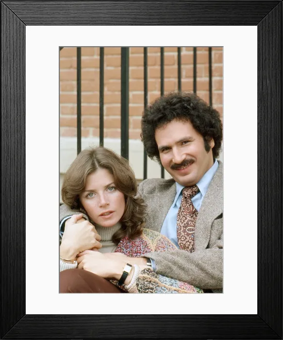 Framed Print : WELCOME BACK, KOTTER, from left: Marcia Strassman, Gabe Kaplan, 1975-79