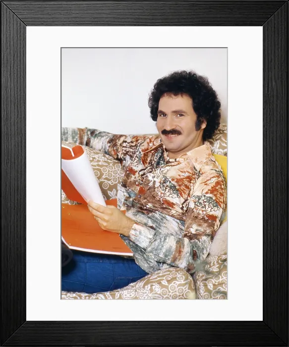 Framed Print : WELCOME BACK, KOTTER, Gabe Kaplan, 1975-79 Framed Print : WELCOME BACK, KOTTER, Gabe Kaplan, 1975-79