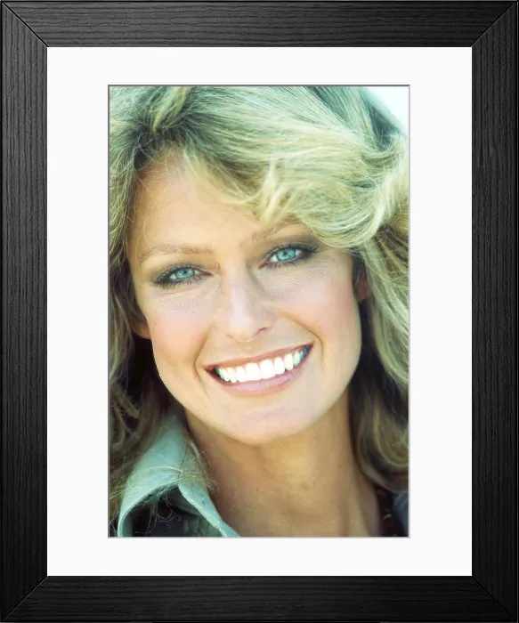 Framed Print : Farrah Fawcett, 1976 Framed Print : Farrah Fawcett, 1976