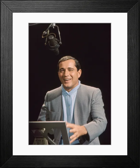 Framed Print : THE PERRY COMO SHOW, (aka PERRY COMO'S KRAFT MUSIC HALL), Perry Como, (ca. 1961), 1948-67