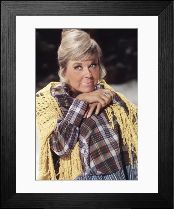 Framed Print : THE DORIS DAY SHOW, Doris Day, 1968-73 (photo by Robert Latter) Framed Print : THE DORIS DAY SHOW, Doris Day, 1968-73 (photo by Robert Latter)
