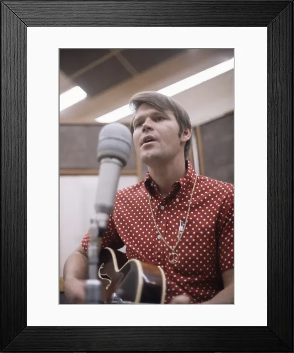 Framed Print : Glen Campbell during the recording of his Duets album at Capitol Studios, Hollywood, CA, 1968