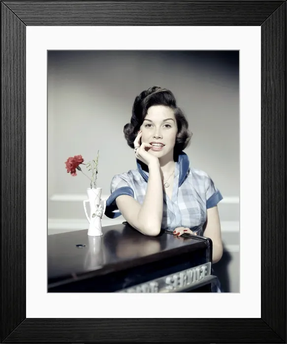 Framed Print : RICHARD DIAMOND, PRIVATE DETECTIVE, (1959), Mary Tyler Moore, 1957-60 Framed Print : RICHARD DIAMOND, PRIVATE DETECTIVE, (1959), Mary Tyler Moore, 1957-60