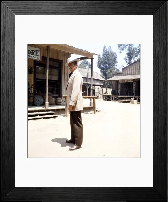 Framed Print : MAVERICK, Roger Moore, 1957-62 Framed Print : MAVERICK, Roger Moore, 1957-62