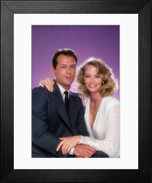 Framed Print : MOONLIGHTING, from left: Bruce Willis, Cybill Shepherd, (1985), 1985-89 Framed Print : MOONLIGHTING, from left: Bruce Willis, Cybill Shepherd, (1985), 1985-89