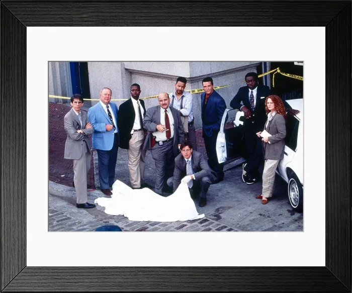 Framed Print : HOMICIDE: LIFE ON THE STREET, from left: Richard Belzer, Ned Beatty, Andre Braugher, Jon Polito, Clark Johnson, Kyle Secor, Daniel Baldwin, Yaphet Kotto, Melissa Leo, 1993-1999