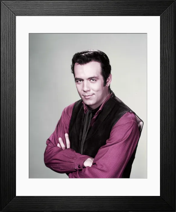 Framed Print : BONANZA, Pernell Roberts, 1959-1973