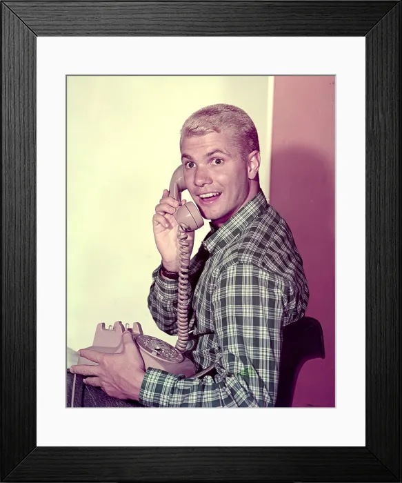 Framed Print : THE MANY LOVES OF DOBIE GILLIS, Dwayne Hickman, 1959-63 Framed Print : THE MANY LOVES OF DOBIE GILLIS, Dwayne Hickman, 1959-63