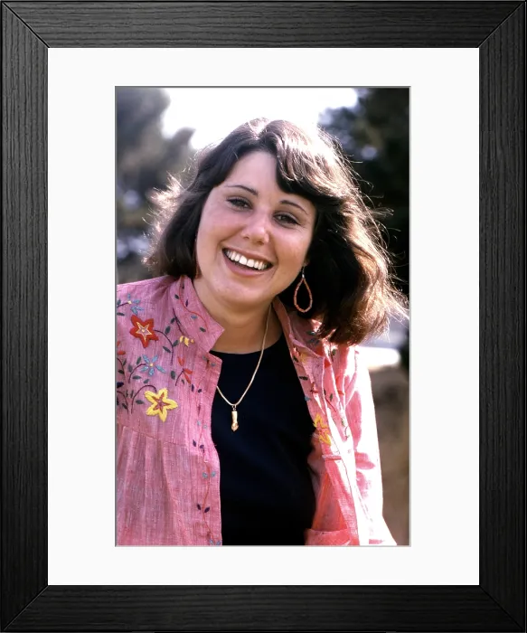 Framed Print : RHODA, Julie Kavner, (1975), 1974-78 Framed Print : RHODA, Julie Kavner, (1975), 1974-78