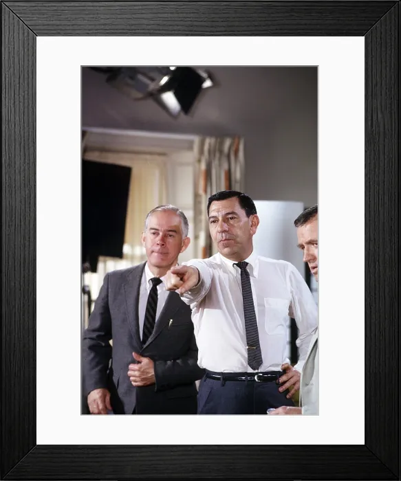Framed Print : DRAGNET, Jack Webb (pointing), Harry Morgan (left), on set, (1967), (1967-1970) Framed Print : DRAGNET, Jack Webb (pointing), Harry Morgan (left), on set, (1967), (1967-1970)