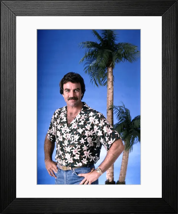 Framed Print : MAGNUM, P.I. (aka MAGNUM P.I.), Tom Selleck, 1980-88 (1980 photo)
