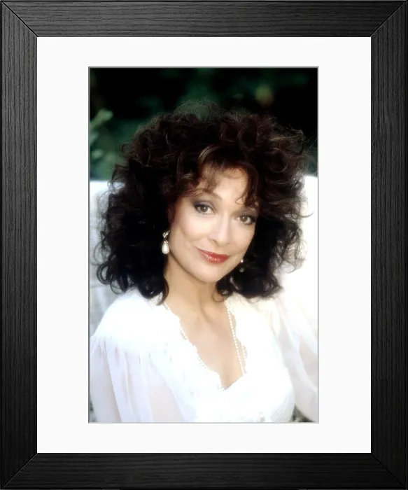 Framed Print : DESIGNING WOMEN, Dixie Carter, (1991), 1986-93 Framed Print : DESIGNING WOMEN, Dixie Carter, (1991), 1986-93