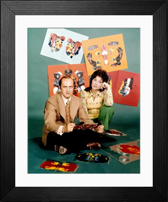 Framed Print : THE BOB NEWHART SHOW, Bob Newhart, Suzanne Pleshette, 1972-1978