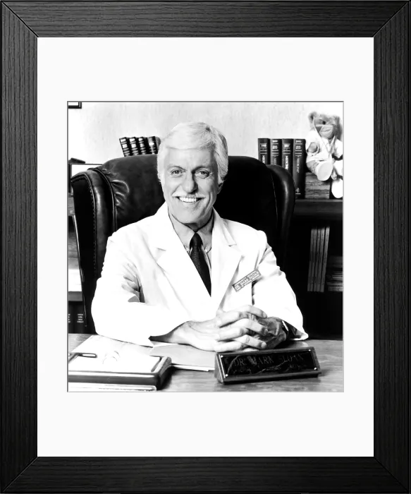 Framed Print : DIAGNOSIS MURDER, Dick Van Dyke, 1993-2001