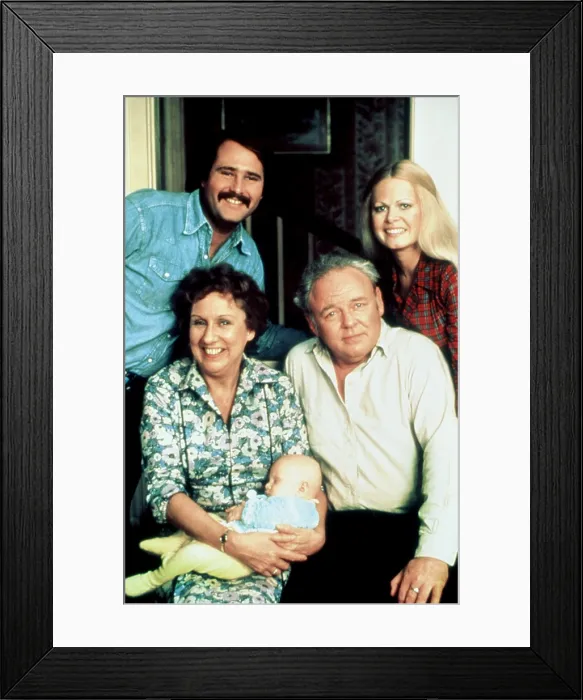 Framed Print : ALL IN THE FAMILY, from left: from top left: Rob Reiner, Jean Stapleton, Carroll O'Connor, Sally Struthers, 1971-79