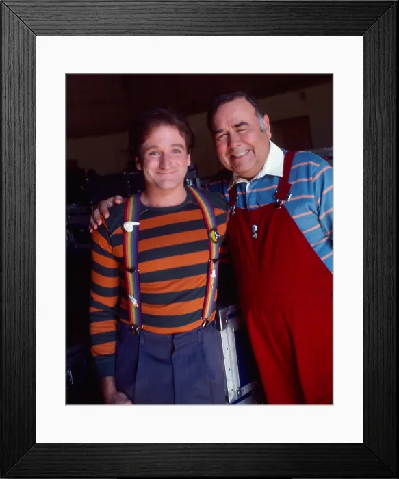 Framed Print : MORK & MINDY, from left: Robin Williams, Jonathan Winters, Pam Dawber, 1978-82 Framed Print : MORK & MINDY, from left: Robin Williams, Jonathan Winters, Pam Dawber, 1978-82