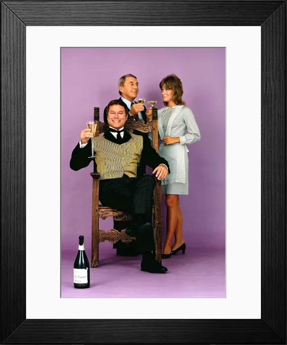 Framed Print : THE GOOD LIFE, from left: Larry Hagman (sitting), David Wayne, Donna Mills (1971), 1971-72