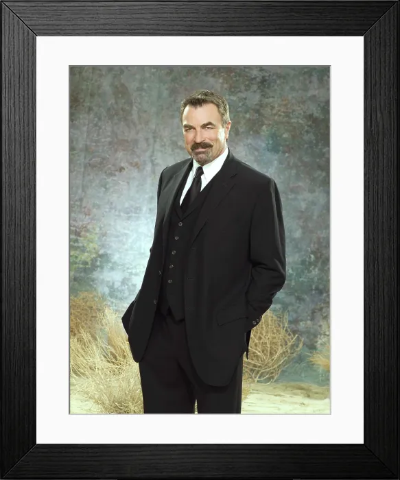 Framed Print : LAS VEGAS, Tom Selleck, (Season 5), 2003-08
