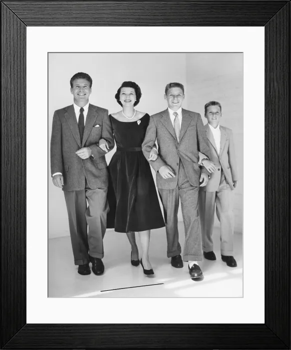 Framed Print : THE ADVENTURES OF OZZIE AND HARRIET, from left: Ozzie Nelson, Harriet Nelson, Ricky Nelson (seated), David Nelson, (1952), 1944-1954 Framed Print : THE ADVENTURES OF OZZIE AND HARRIET, from left: Ozzie Nelson, Harriet Nelson, Ricky Nelson (seated), David Nelson, (1952), 1944-1954