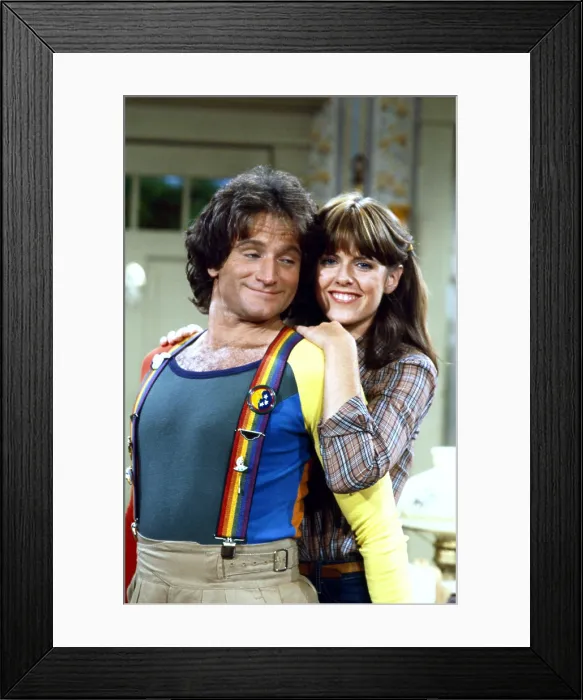 Framed Print : MORK & MINDY, Robin Williams, Pam Dawber, 1978-82 Framed Print : MORK & MINDY, Robin Williams, Pam Dawber, 1978-82