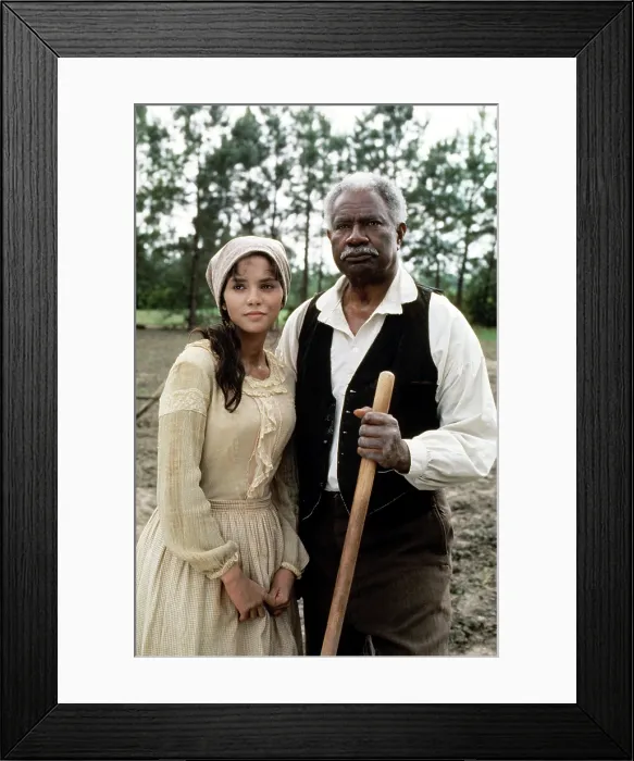 Framed Print : QUEEN, Halle Berry, Ossie Davis, 1993