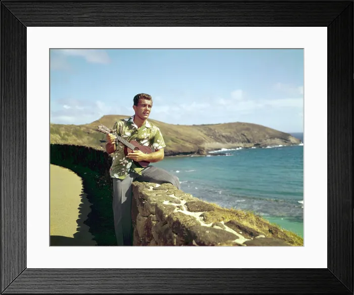 Framed Print : HAWAIIAN EYE, Robert Conrad, on location, Waikiki Beach with Diamondhead Mountain in background, 1959-1963 Framed Print : HAWAIIAN EYE, Robert Conrad, on location, Waikiki Beach with Diamondhead Mountain in background, 1959-1963