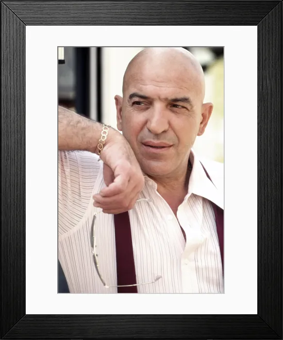 Framed Print : KOJAK, Telly Savalas (as Kojak), 1973-1978