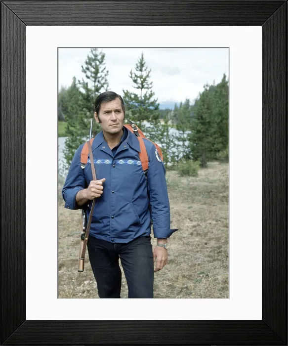 Framed Print : KODIAK, Clint Walker, on location in Bend, Oregon, 1974 Framed Print : KODIAK, Clint Walker, on location in Bend, Oregon, 1974