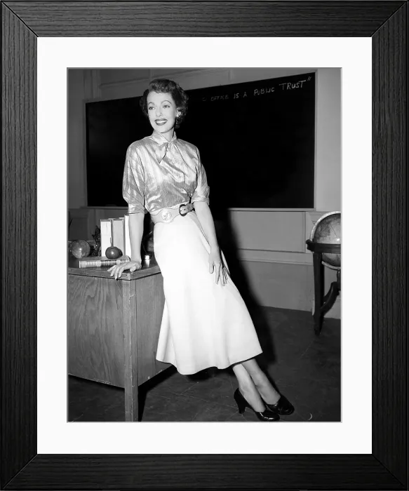 Framed Print : THE LORETTA YOUNG SHOW, (aka LETTER TO LORETTA), Loretta Young, Girl on a Flagpole, aired October 11, 1953