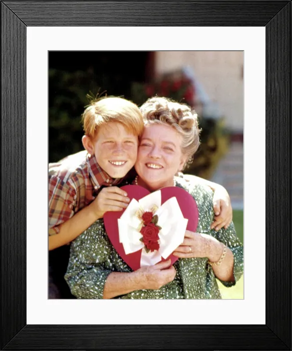 Framed Print : ANDY GRIFFITH SHOW, Frances Bavier, Ron Howard, 1960-1968 Framed Print : ANDY GRIFFITH SHOW, Frances Bavier, Ron Howard, 1960-1968