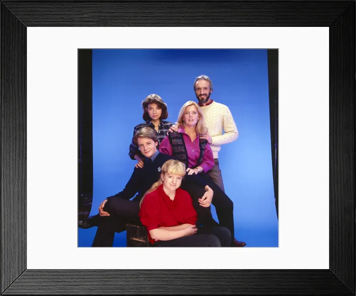 Framed Print : FAMILY TIES, from front: Tina Yothers, Michael J. Fox, Meredith Baxter, Justine Bateman (left), Michael Gross, 1982-89 Framed Print : FAMILY TIES, from front: Tina Yothers, Michael J. Fox, Meredith Baxter, Justine Bateman (left), Michael Gross, 1982-89