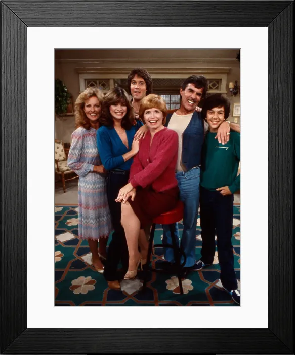 Framed Print : ONE DAY AT A TIME, Shelley Fabares, Valerie Bertinelli, Boyd Gaines, Bonnie Franklin, Pat Harrington Jr. Glenn Scarpelli, 1975-84