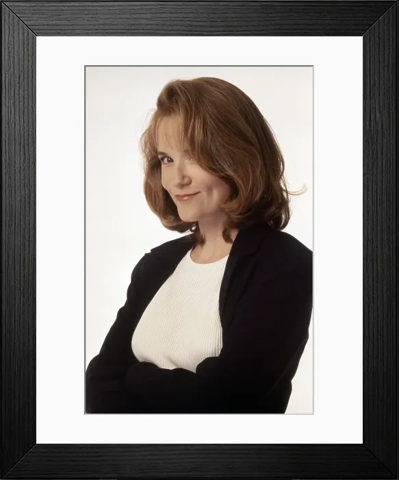 Framed Print : CAROLINE IN THE CITY, Lea Thompson, 1995-1999