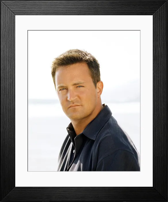 Framed Print : FRIENDS, Matthew Perry, (Season 7), 1994-2004