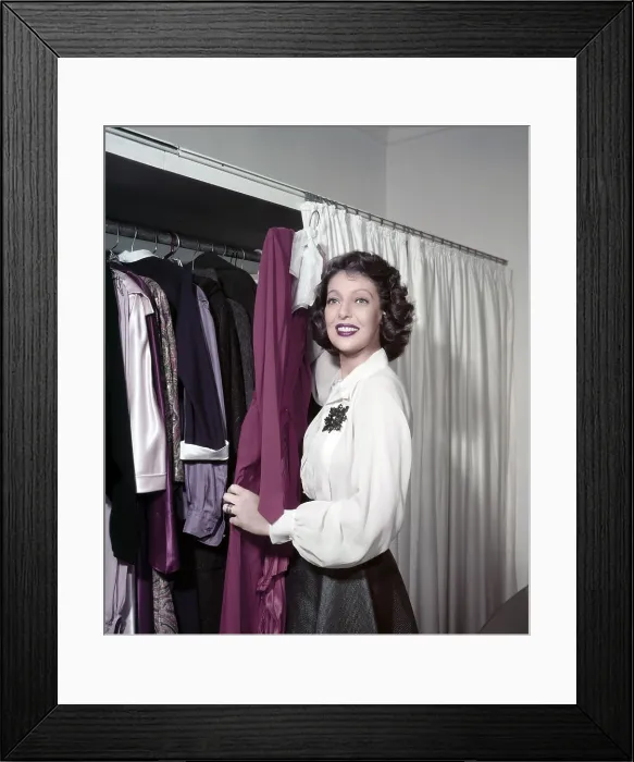 Framed Print : Loretta Young, at home, 1958 Framed Print : Loretta Young, at home, 1958