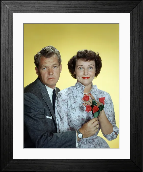Framed Print : DATE WITH THE ANGELS, from left: Bill Williams, Betty White, 1957-58