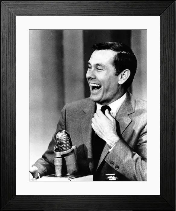 Framed Print : THE TONIGHT SHOW STARRING JOHNNY CARSON, Johnny Carson, 1967, (1962-1992)