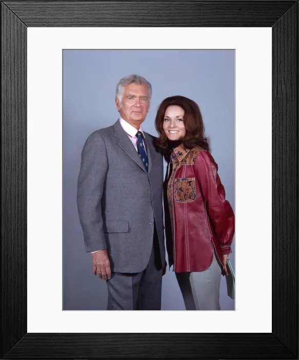 Framed Print : BARNABY JONES, Buddy Ebsen, Lee Meriwether, 1973-80 Framed Print : BARNABY JONES, Buddy Ebsen, Lee Meriwether, 1973-80