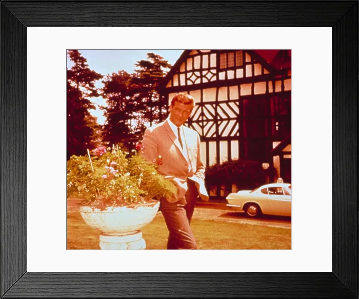 Framed Print : THE SAINT, Roger Moore, Volvo, 1962-1969