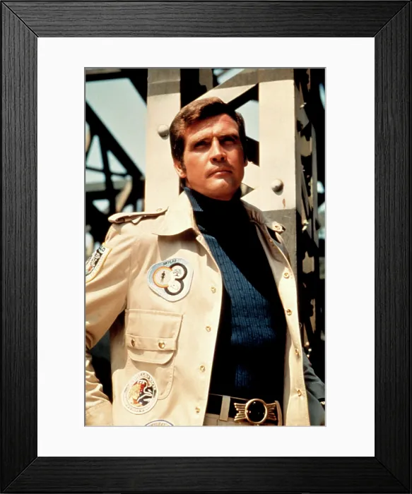 Framed Print : SIX MILLION DOLLAR MAN, Lee Majors, 1974-78